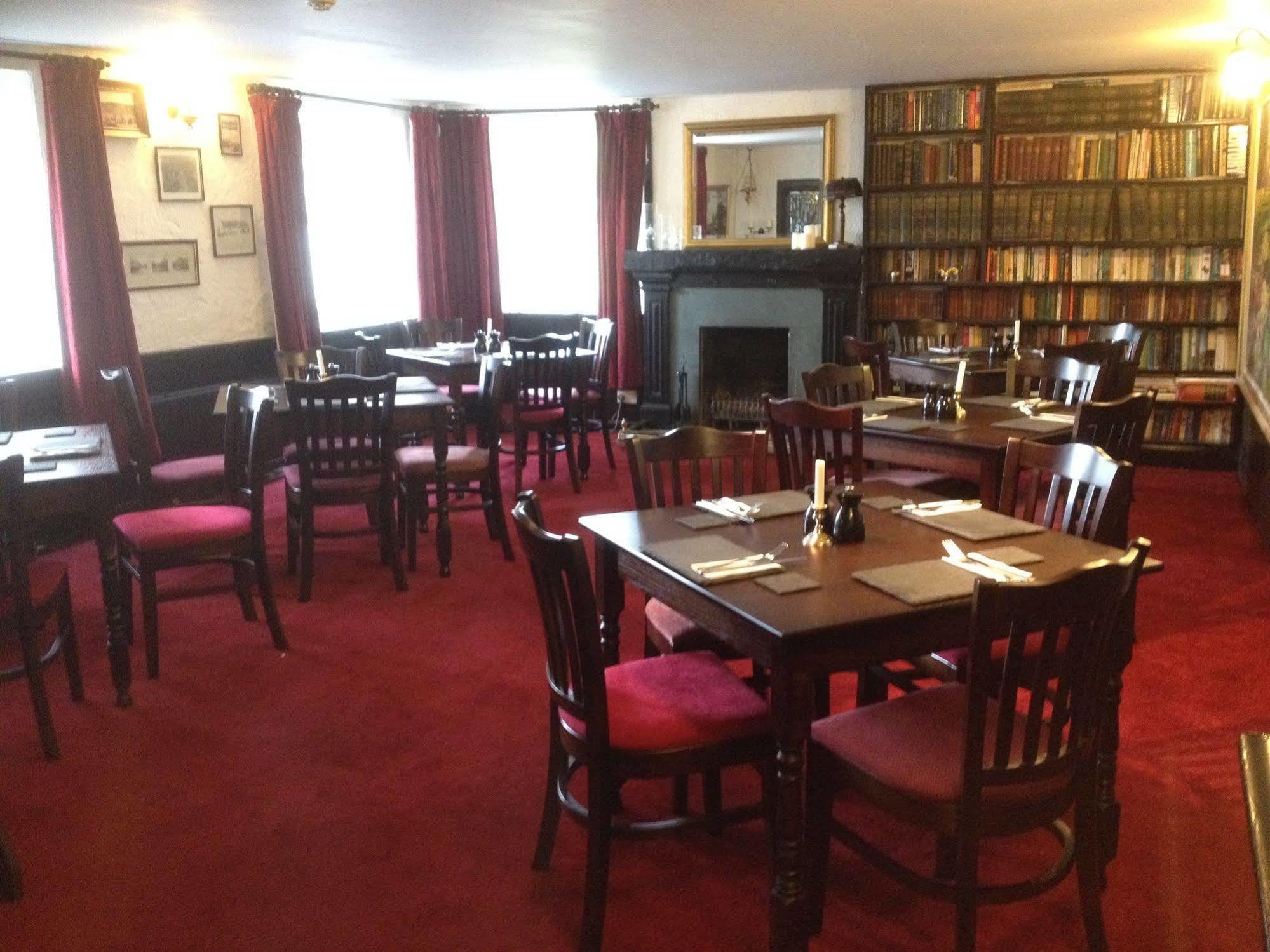 The Allan Ramsay Hotel Carlops Buitenkant foto