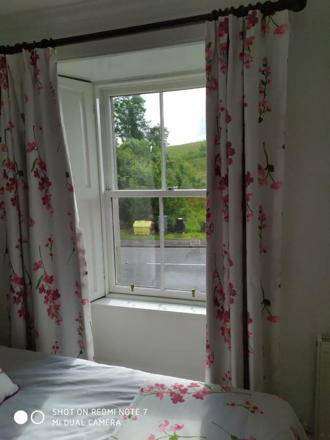 The Allan Ramsay Hotel Carlops Buitenkant foto